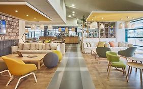 Campanile Poitiers - Site du Futuroscope